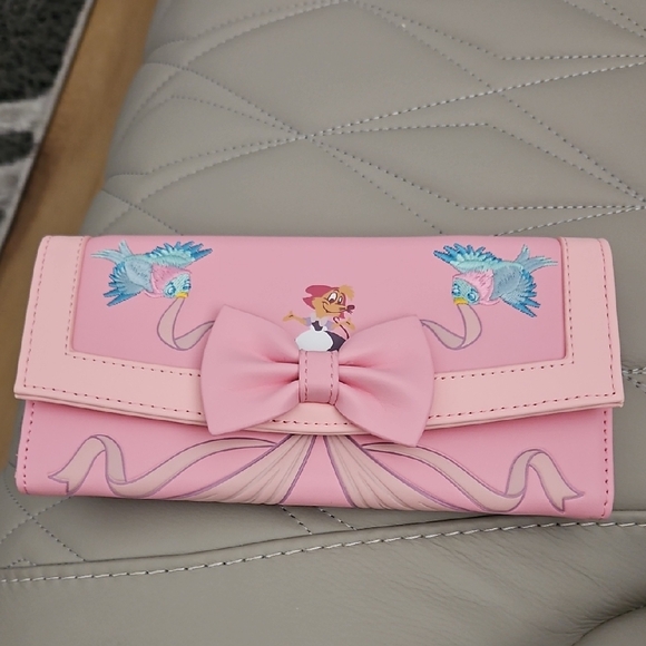 Disney Loungefly Pink Cinderella Wallet - Picture 1 of 3